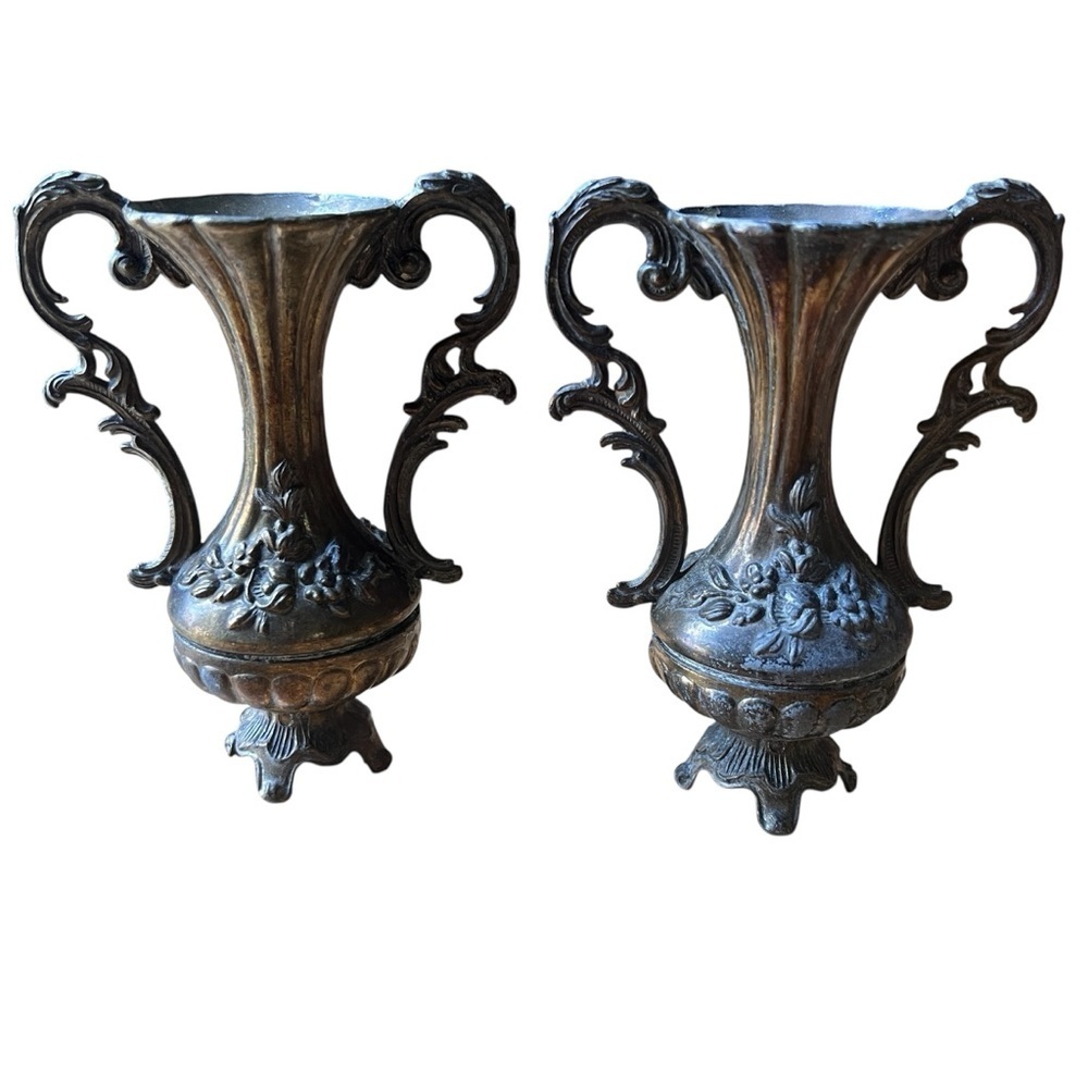 Vintage Italian Floral Ornate Metal Patina Bud Vase Pair Romantic - Picture 4 of 8